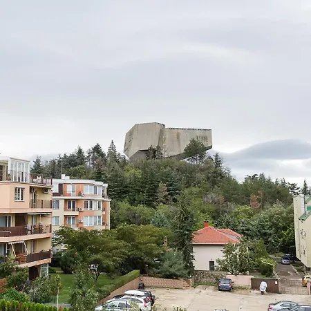 דירה Peaceful Three-bedroom In Briz, By Flat Mаnаger *