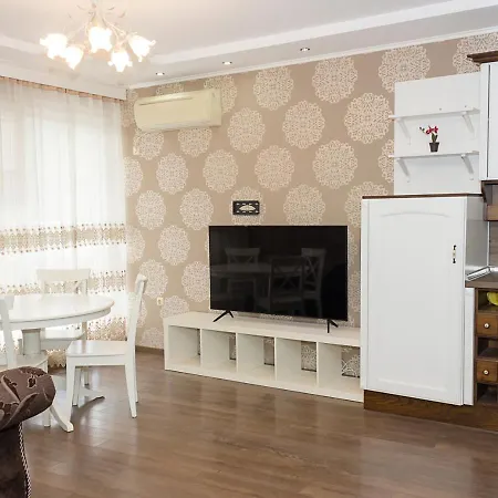 Apartment Peaceful Two-bedroom In Briz, By Flat Mаnаger *