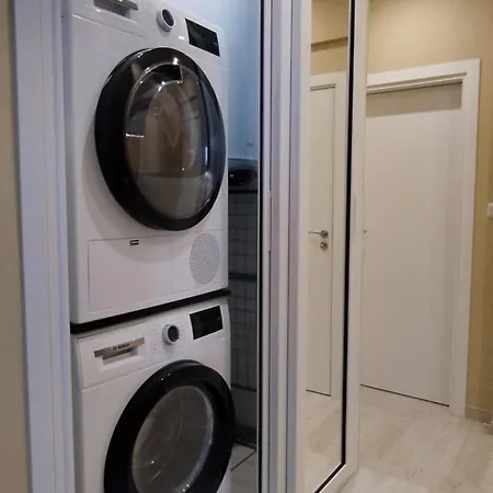 Peaceful Three-bedroom In Briz, By Flat Mаnаger ヴァルナ